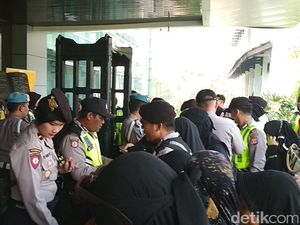 Ketatnya Pengamanan Sidang Vonis Buni Yani