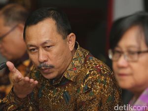 Jokowi Perintahkan Jaksa Agung Segera Selesaikan Kasus HAM Berat