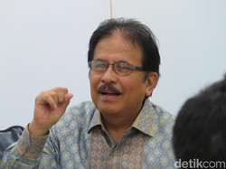 Duduk Sebelah Menhub Saat Ratas di Istana, Sofyan Djalil Negatif Corona