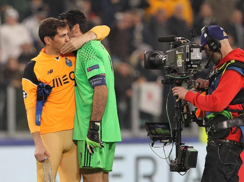 Dari Casillas Sahabatmu: Jangan Menangis, Buffon Dari Casillas Sahabatmu: Jangan Menangis, Buffon