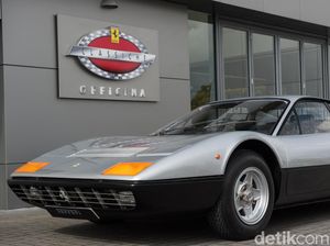 Ferrari Bolehkan Jakarta Perbaiki Mobil-mobil Jadul