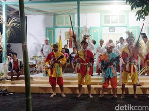 Kisah Bambu Berlilit Kain dalam Tari Cakalele Banda Neira