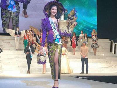 Foto: Gaya Kevin Lilliana Juara Miss International 2017, Jadi Mbok Jamu
