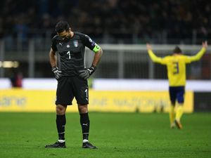 Video: Tangisan Gianluigi Buffon Video: Tangisan Gianluigi Buffon