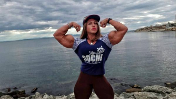 Foto: Kembalinya Wanita Kekar Rusia yang Bikin Heboh