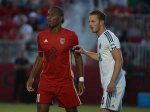 Drogba Berencana Pensiun Tahun Depan