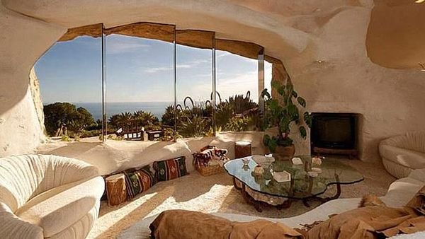 Bukan Rumah Jaman Now, Ini Rumah Zaman Batu