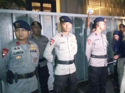 Potret Rumah Novanto yang Dijaga Polisi