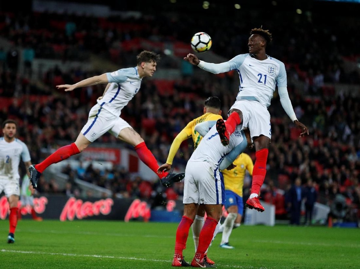 Pemain belakang timnas Inggris, John Stones (Foto: John Sibley/Reuters)