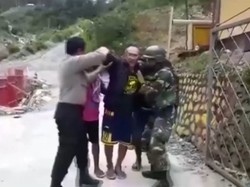 Proses Evakuasi Penyanderaan Warga di Papua