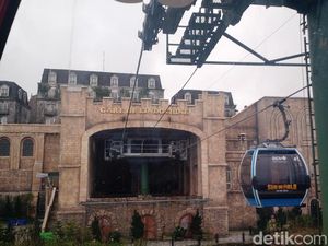 Merasakan Kereta Gantung Terpanjang di Dunia