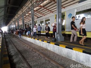 Daop 6 Siapkan 6 KA Tambahan Selama Libur Natal dan Tahun Baru