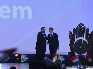 Ragam Reaksi Usai Paloh Usul Duet Pemersatu Bangsa ke Jokowi Ragam Reaksi Usai Paloh Usul Duet Pemersatu Bangsa ke Jokowi