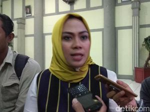 Bupati Cellica Jebak PNS untuk Tes Urine, 4 Orang Positif Bupati Cellica Jebak PNS untuk Tes Urine, 4 Orang Positif