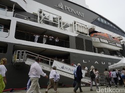 Naik Kapal, 212 Wisatawan Asing Liburan ke Sumatera Utara