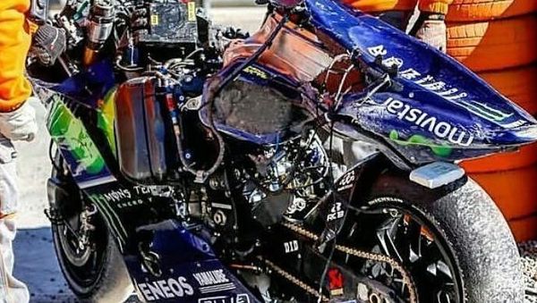 Hancur Berantakan, Begini Kondisi Motor Rossi Usai Crash di Valencia