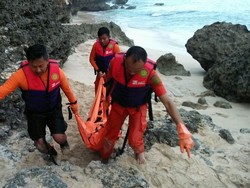 2 Mahasiswa Tewas Terseret Ombak Pantai Tegalwangi Jimbaran