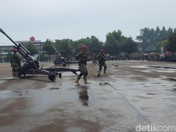 Parade Operasi Amfibi ditampilkan di Perayaan HUT Marinir ke-72