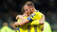 Inilah tim yang membuat jutaan orang di seluruh dunia patah hati. Swedia lolos ke Piala Dunia 2018 dengan mendepak Italia di playoff. (REUTERS/Alessandro Garofalo)
