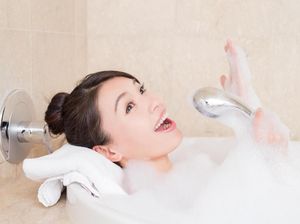 Buat Kamu yang Sedang Mandi, Jangan Lupa Menyanyi Kalau Mau Sehat