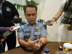 Jurus Imigrasi Cegah Fenomena Bule Kehabisan Ongkos