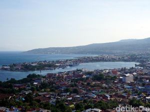 Keajaiban di Luwuk, Ada Teluk di Dalam Teluk Keajaiban di Luwuk, Ada Teluk di Dalam Teluk