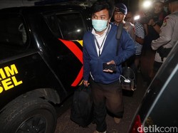 KPK Geledah Kamar Hingga Lemari Novanto, Pengacara: Tak Ada Rahasia