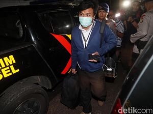 KPK Geledah Kamar Hingga Lemari Novanto, Pengacara: Tak Ada Rahasia KPK Geledah Kamar Hingga Lemari Novanto, Pengacara: Tak Ada Rahasia