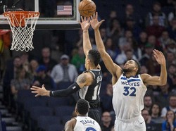 Wolves Hentikan Rentetan Kekalahan atas Spurs