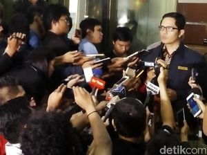 Foto: KPK Umumkan Surat Penangkapan Setya Novanto