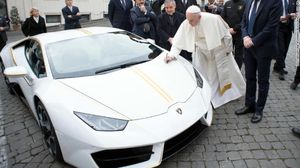 Buat Amal, Lamborghini Paus Fransiskus Dilelang