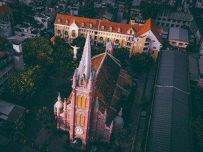 Foto: Ini Gereja Berwarna Pink
