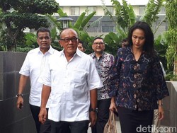 JK Minta Setya Novanto Diganti, Ical: Kita Lihat Nanti