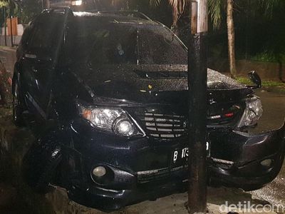 Melihat Lagi Fortuner yang Bikin Setya Novanto Masuk Rumah Sakit