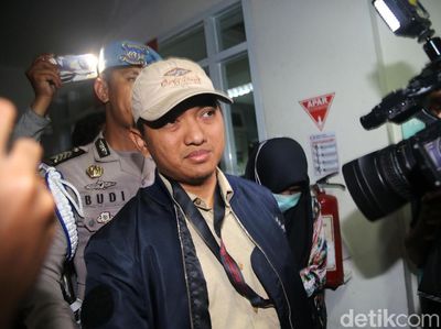 Dikawal Polisi, Tim KPK Cek Kondisi Setya Novanto di Rumah Sakit