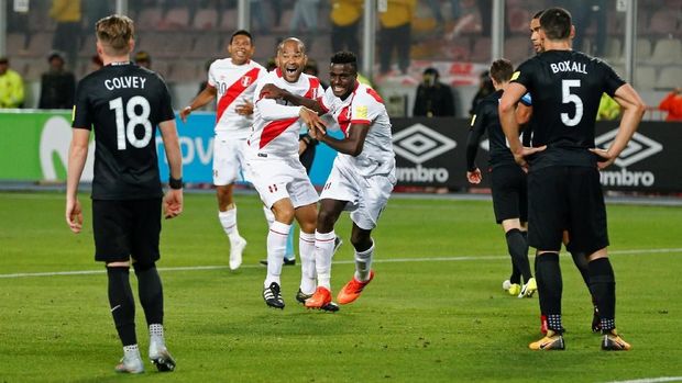 Timnas Peru melaju ke Piala Dunia 2018 melalui jalan panjang melewati fase play-off antarzona.