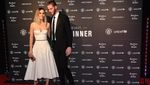 Parade WAGS dan Pemain MU dalam Malam Amal di Old Trafford