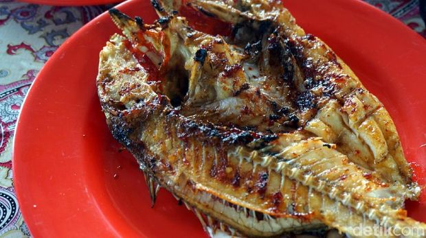 Ikan bakar yang sedap (Wahyu/detikTravel)