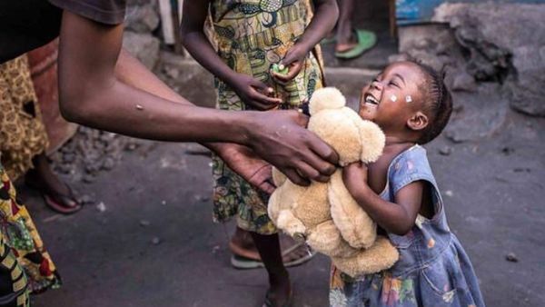 Foto: Aksi Para Bocah Rayakan Hari Kebaikan Sedunia