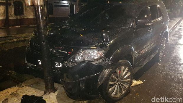 Mobil Fortuner yang ditumpangi Setya Novanto