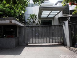 Rumah Mewah Setnov yang Setara 1 Komplek dan Tower Apartemen