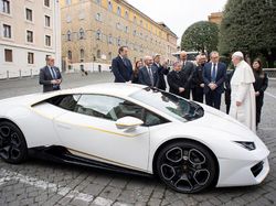 Laku Hampir Rp 12 Miliar, Ini Lamborghini Paus Fransiskus