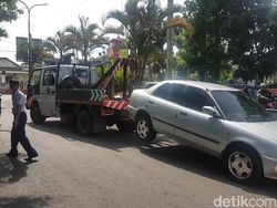 Libur Cuti Bersama, Mobil Parkir Liar di Bandung Bakal Diderek