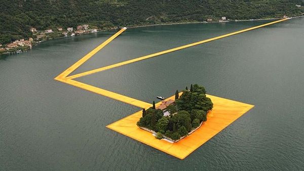 Bisa Kok Jalan di Atas Air, Ini Buktinya