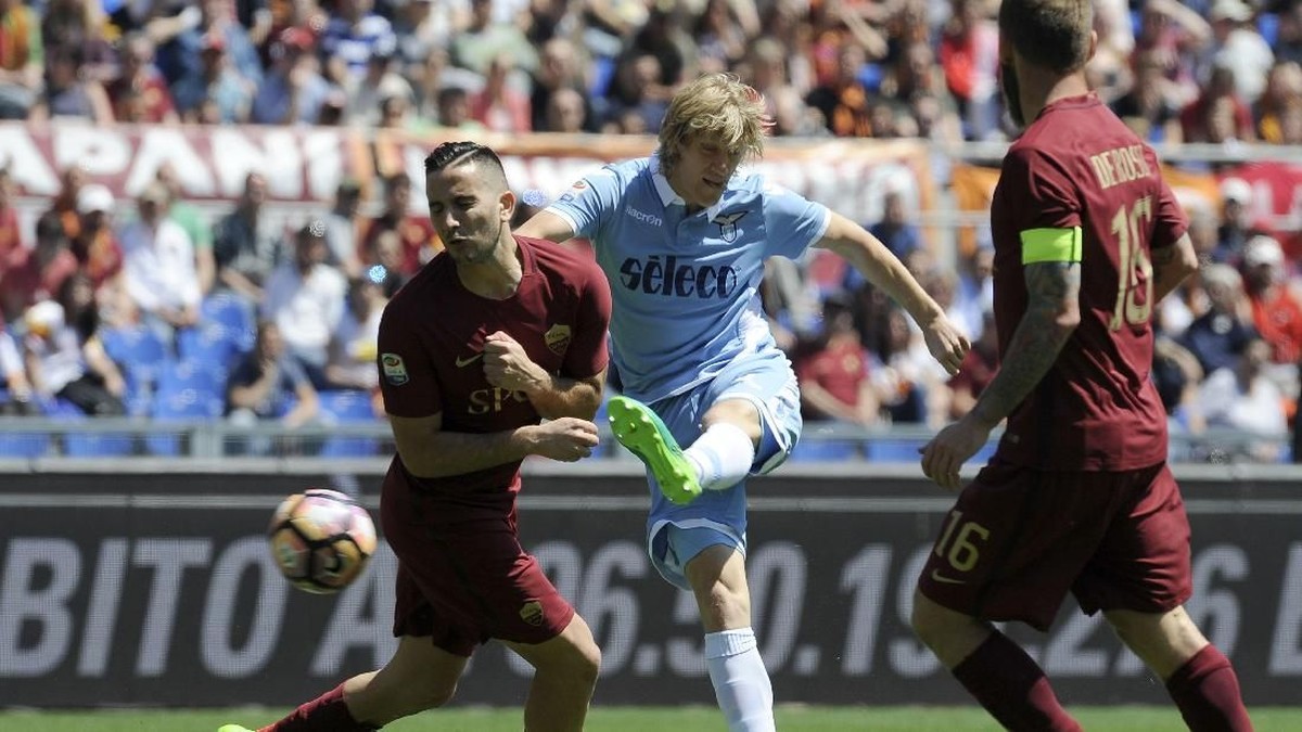 AS Roma akan menjamu Lazio di Serie A akhir pekan ini (Foto: Marco Rosi/Getty Images)