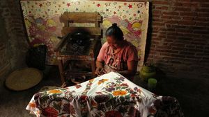 Umi Amiroh Penjaga Asa Batik Tradisional Pekalongan