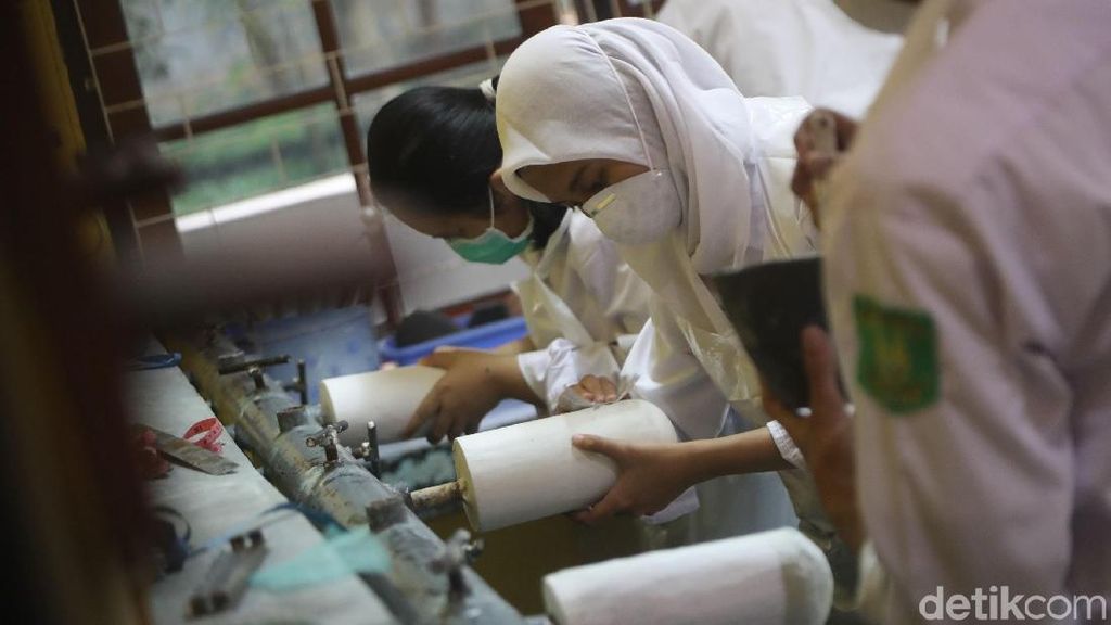 Mengintip Pembuatan Tangan dan Kaki Palsu di Poltekkes Jakarta 1