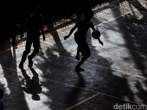 Bahagianya Anak-anak Bermain di RPTRA Bonti