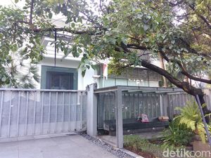 Pagi Ini, Ada Mobil yang Keluar dari Kediaman Setya Novanto