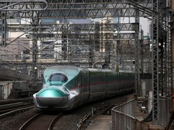 Pakai Kereta Kencang, JKT-SBY Cuma 5,5 Jam